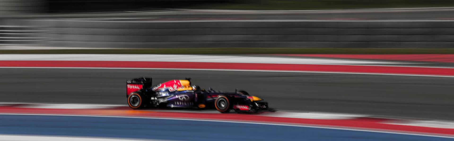 Media Name: red_bull_blur4-l.jpg